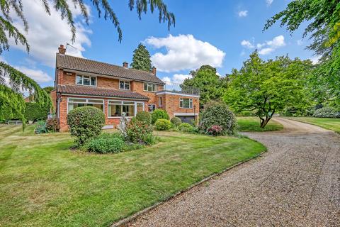 High Garrett, Braintree, CM7 4 bed detached house for sale