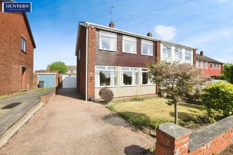 Eton Drive, Scunthorpe, DN17 2PL 3 bed semi