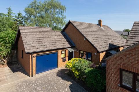 Conifer Close, Oxford OX2 3 bed detached bungalow for sale