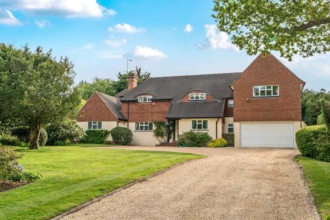 Pine Walk, East Horsley, KT24 5 bed detached house for sale