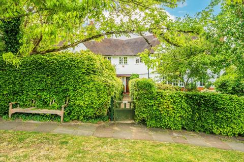 Willifield Way, London NW11 3 bed terraced house for sale
