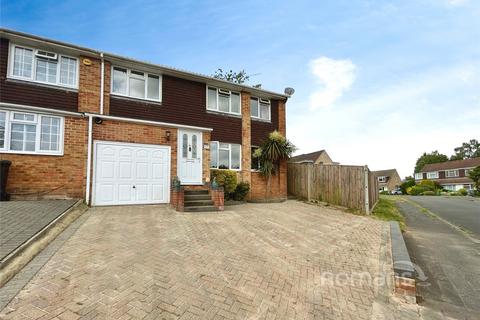 Bartons Drive, Yateley, Hampshire 5 bed end of terrace house for sale