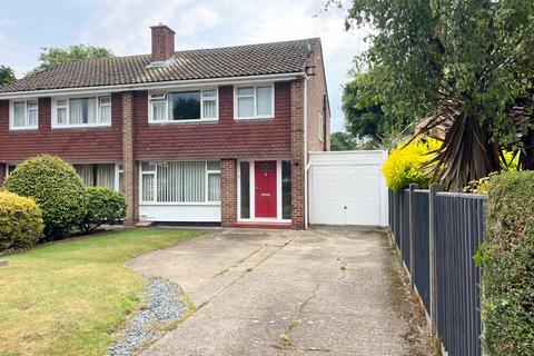 Arnwood Avenue, Dibden Purlieu... 3 bed semi