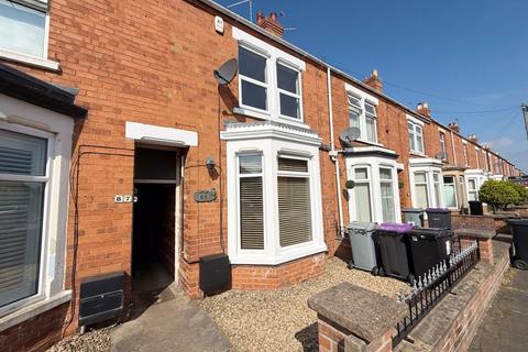 Huntingtower Road, Grantham 3 bed terraced house for sale