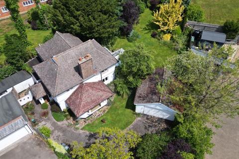 Deans Lane, Walton on the Hill 4 bed detached house for sale