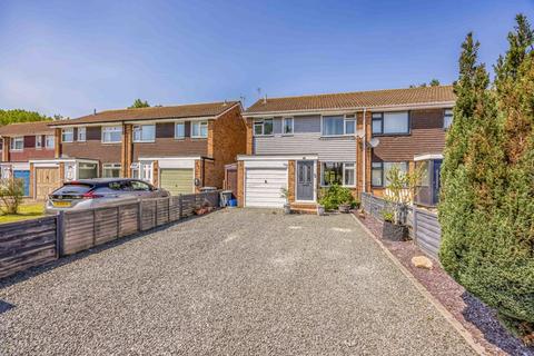 Nutwick Road, Havant 3 bed semi
