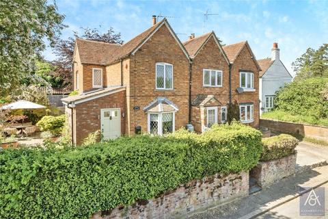 Main Street, Buckingham MK18 2 bed end of terrace house for sale