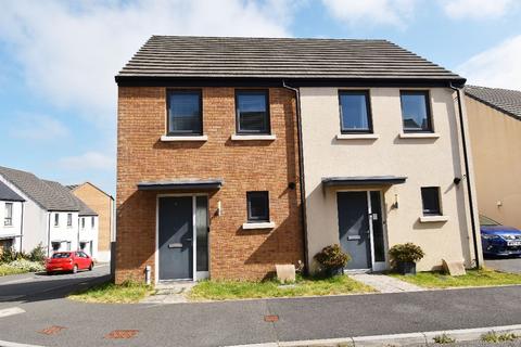 2 bedroom semi-detached house for sale