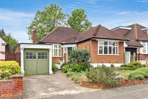 Hillside Gardens, Northwood, HA6 3 bed detached bungalow for sale