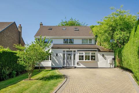 Yew Tree Gardens, Harrogate, HG2 5 bed detached house for sale