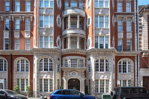 Lincoln House, SW3 2 bed apartment for sale