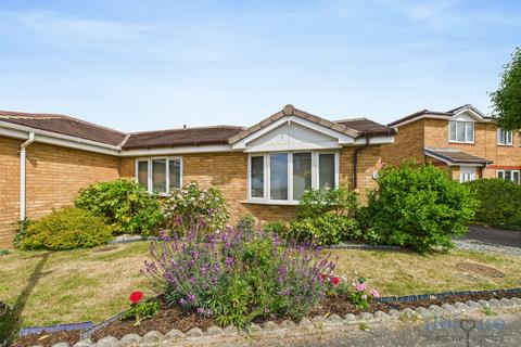 The Hawthorns,  Lytham St. Annes, FY8 2 bed bungalow for sale