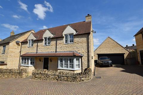 Field Close, Collyweston, Stamford 4 bed detached house for sale