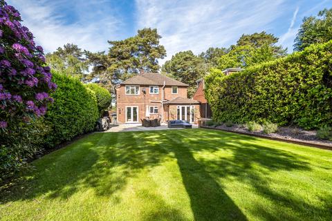 Pine Tree Hill, Pyrford, GU22 4 bed detached house for sale