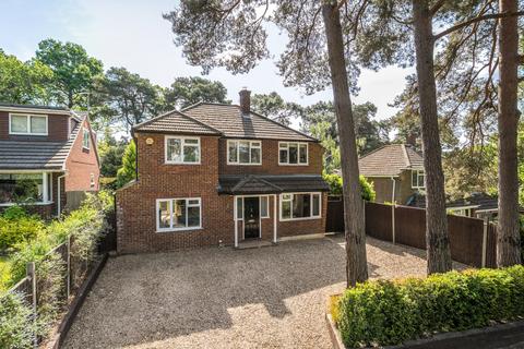 Pine Tree Hill, Pyrford, GU22 4 bed detached house for sale