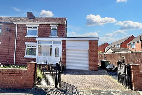 Grange Avenue, Peterlee, Durham, SR8 3EH 3 bed end of terrace house for sale
