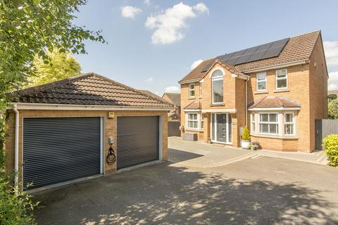 Picks Close, Market Harborough LE16 4 bed detached house for sale