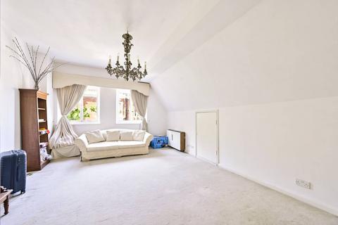 Collingham Gardens, Earls Court... 1 bed flat for sale
