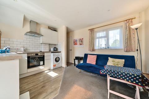 Burwell Close, Oxfordshire OX28 1 bed terraced house for sale