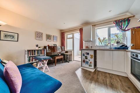 Burwell Close, Oxfordshire OX28 1 bed terraced house for sale