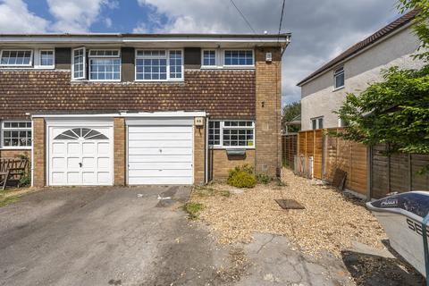 Pound Road, Bursledon, Southampton... 3 bed semi