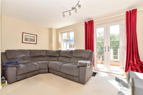 Crabapple Road, Tonbridge TN9 4 bed semi