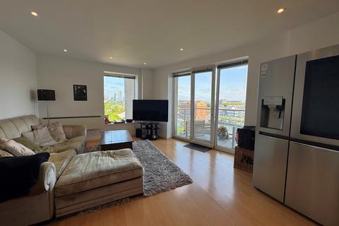 Sovereign Point, 31 The Quays... 1 bed apartment for sale