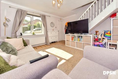 Earlsmere Drive, Morley, Leeds 2 bed semi