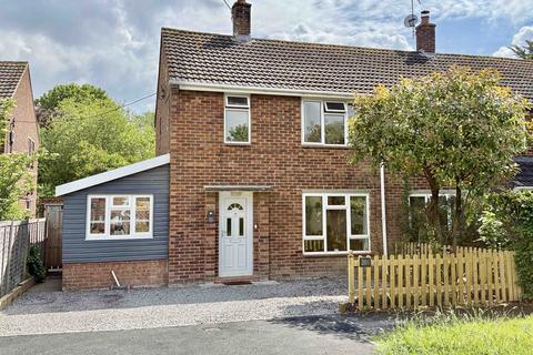 Christchurch Road, Ringwood, BH24 3AN 2 bed semi