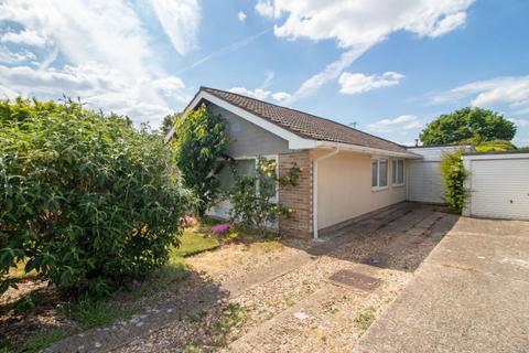 Lucerne Avenue, Waterlooville, PO7 6BB 4 bed detached bungalow for sale