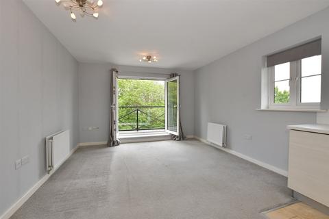 Blenheim Square, Epping CM16 2 bed apartment for sale