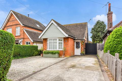 Stirling Road, Chichester 2 bed bungalow for sale