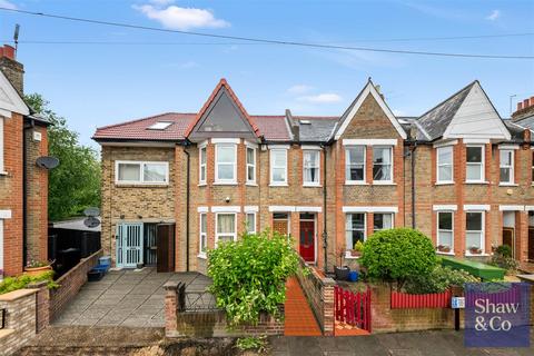 Gordon Avenue, Twickenham TW1 2 bed flat for sale