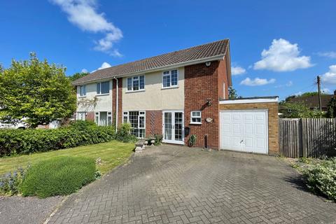 Pepingstraw Close, West Malling ME19 4 bed semi