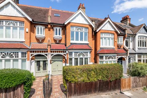 Trinity Rise, Brixton, London, SW2 2 bed apartment for sale