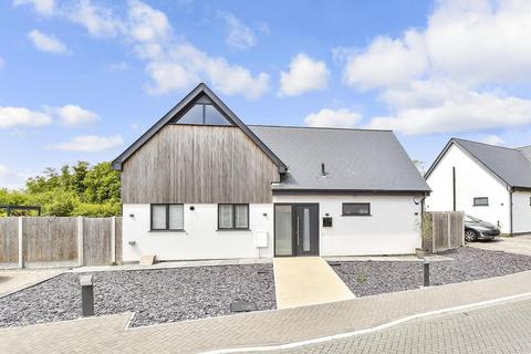 Farley Road, Margate, Kent 3 bed detached house for sale