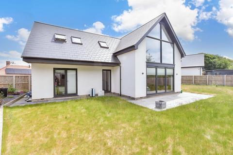 Farley Road, Margate CT9 3 bed detached house for sale
