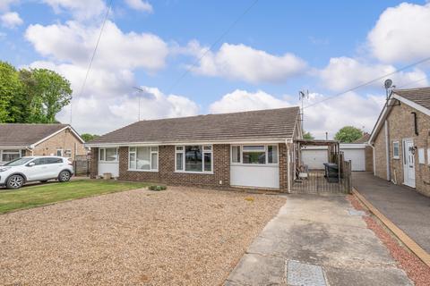 2 bedroom semi-detached bungalow for sale