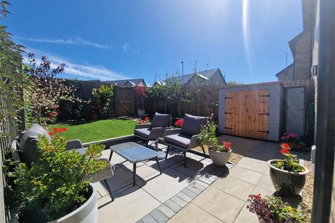 Gerddi Gwenllian, Mynyddygarreg... 2 bed semi