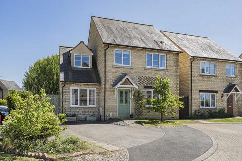 Sherwood Close, Launton, OX26 4 bed detached house for sale