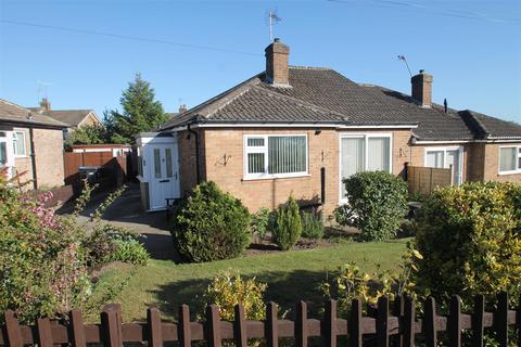 Knox Avenue, Harrogate HG1 2 bed semi