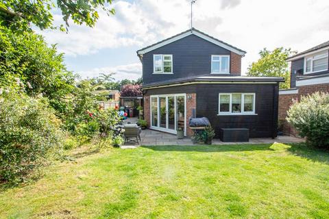 Wayside Green, Reading RG8 4 bed detached house for sale