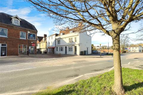 West Street, Kent ME13 4 bed terraced house for sale