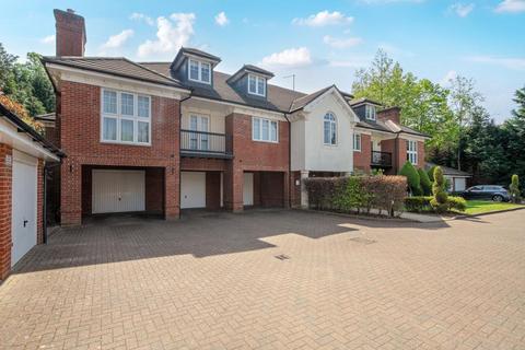 Sunningdale,  Berkshire,  SL5 2 bed flat for sale