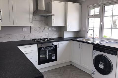 Stately Park, Nettlestead, Maidstone... 2 bed park home for sale