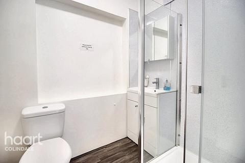 Edgware Way, HA8 4 bed maisonette for sale