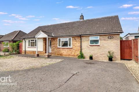The Street, Ingham, Bury St Edmunds 3 bed bungalow for sale
