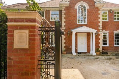 St.Leonard's Hill, Windsor, SL4 6 bed detached house for sale
