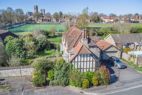 St. Giles Mede, Auden Close, Lincoln... 5 bed detached house for sale
