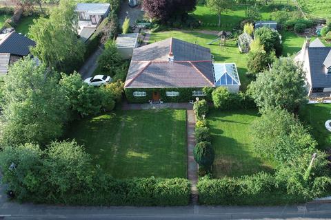 Smithy Brow, Croft, WA3 3 bed detached bungalow for sale